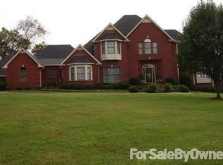 30 Holman Rd, Fayetteville, TN 37334