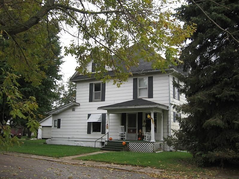 1st image of 225 N B St