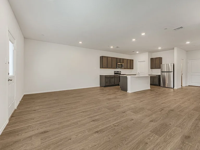 7019 Moonflower Ln — Photo 11