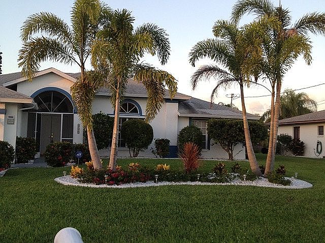 2nd image of 435 SE 32nd St