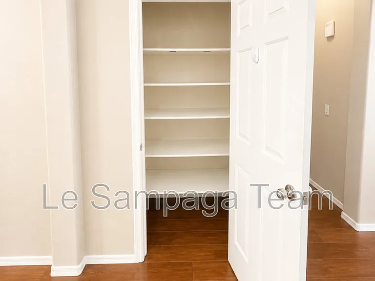 17636 W Maui Ln — Photo 23