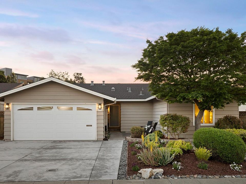 1st image of 600 Comet Dr
