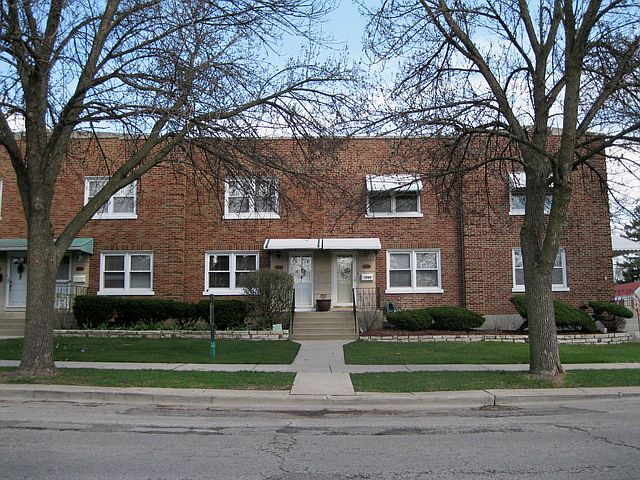 1st image of 1705 N Oak Park Ave