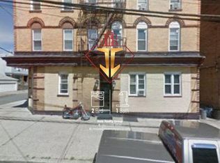 21 E 17th St #0, Bayonne, NJ 07002