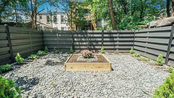 Rented by Nooklyn NYC LLC | media 8