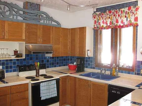 5th image of 3216 Monkshood Ln