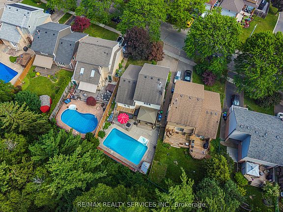 2nd image of 96 Royal Palm Dr