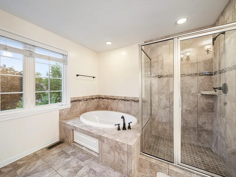 3114 Raintree Dr — Photo 14