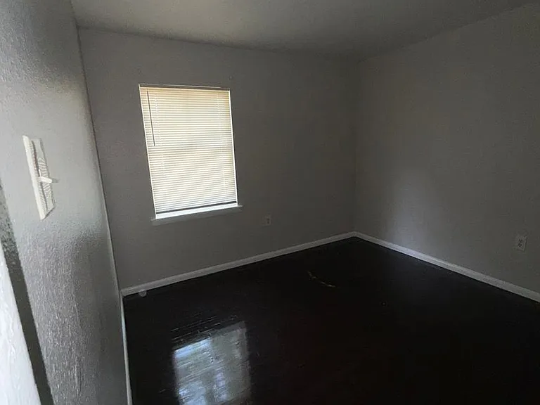 2740 McGregor Ave — Photo 7