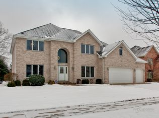 352 Dublin Rd, Bloomingdale, IL 60108