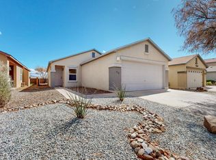 436 Shorewood Dr NW, Albuquerque, NM 87121