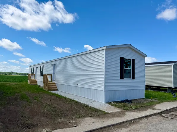 2211 S Brabant, Burt, MI 48417