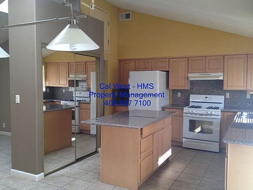 5th image of 1222 Sandia Ave