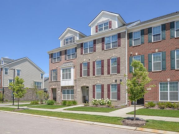 2nd image of 2721 S Spurway Dr #272