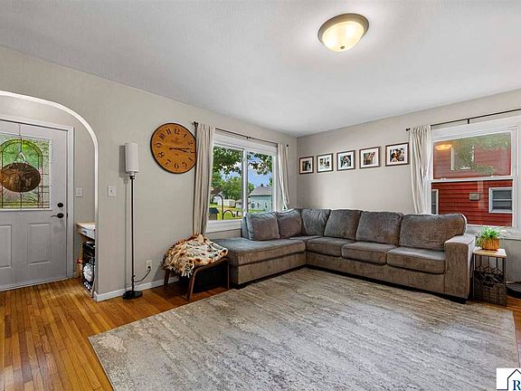 3rd image of 305 2nd St