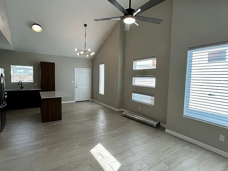705 Deanne Dr #3 — Photo 6