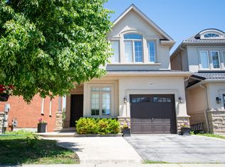 2425 Quetico Cres, Oakville, ON L6M 0R4