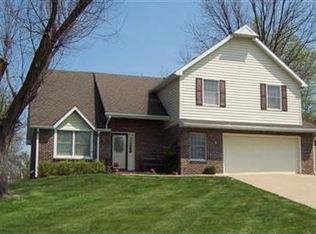 1017 Tanya Lynn Dr, Jefferson City, MO 65109