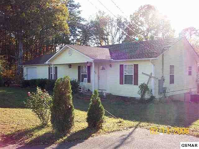 1st image of 635 Curley Ln