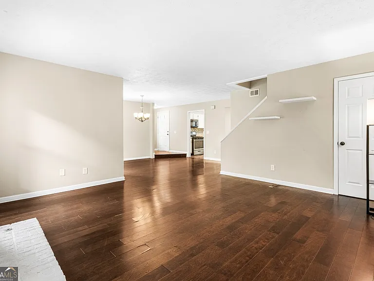 651 Stratford Green Way — Photo 4