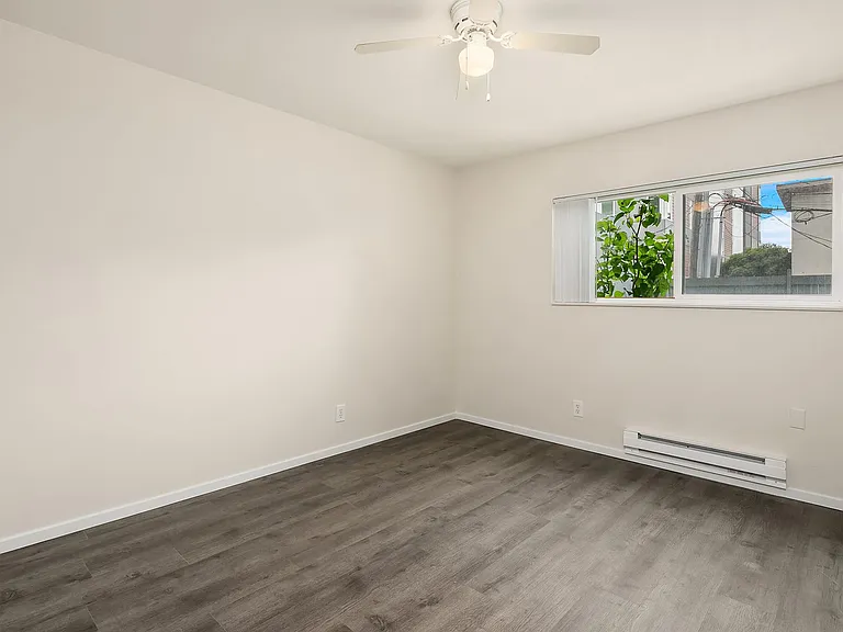 Cordova Apartments — Photo 25