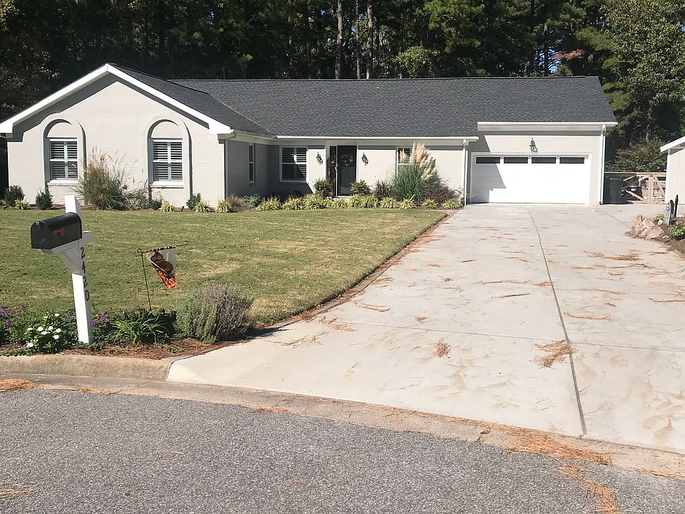 1st image of 2420 Mowbray Ct