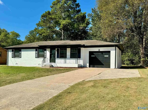 3011 Greenhill Dr NW, Huntsville, AL 35810