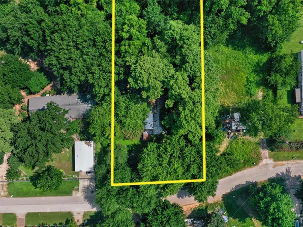 5907 Nueces Dr, Spring, TX 77389
