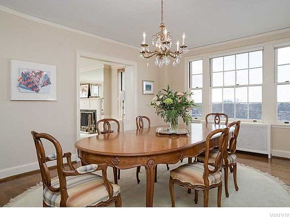 5th image of 33 Gates Cir #7E