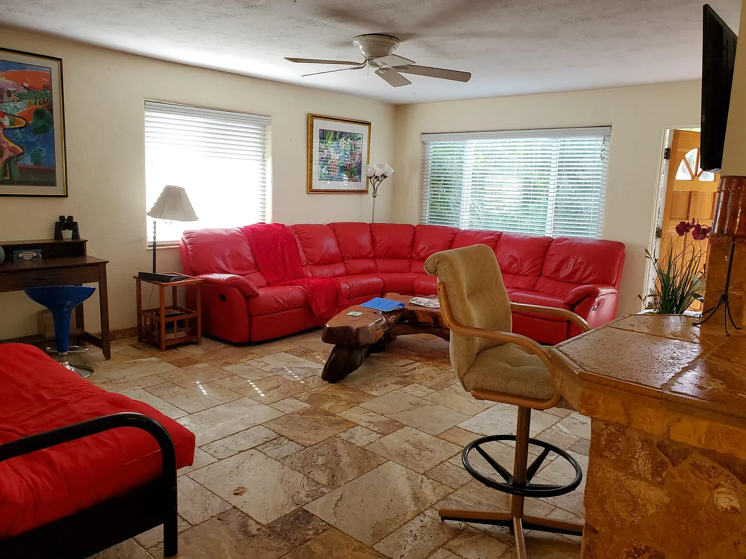 403 N Pine St — Photo 3
