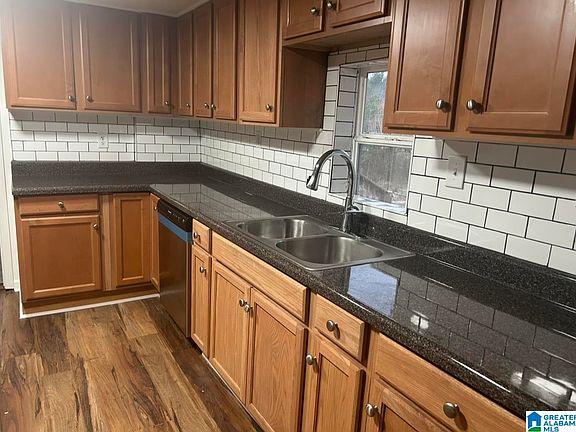 2nd image of 1163 Morrow Ln
