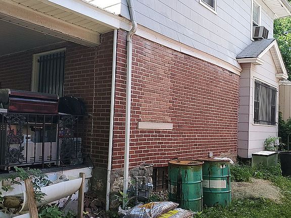 3rd image of 4016 Morrell Ave