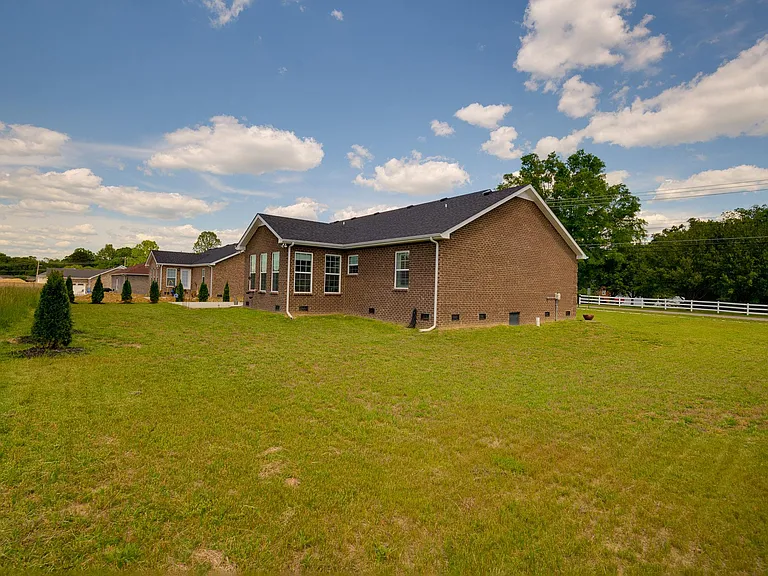 2117 Ovoca Rd — Photo 47