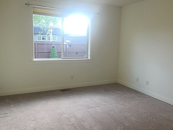 3rd image of 11219 NE 147th Ave