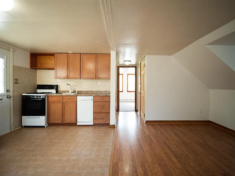 46 Apple St #2 — Photo 12