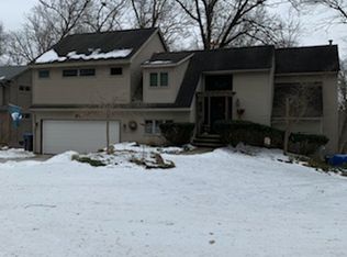 10953 Monticello Rd, Pinckney, MI 48169