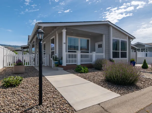 333 Mountain View Dr Unit 80, Talent, OR 97540