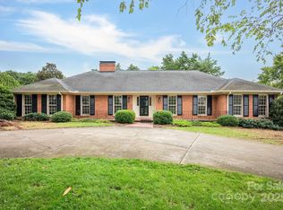 4815 Sentinel Post Rd, Charlotte, NC 28226