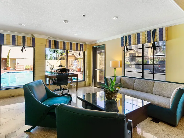 Bella Vista- — Photo 14