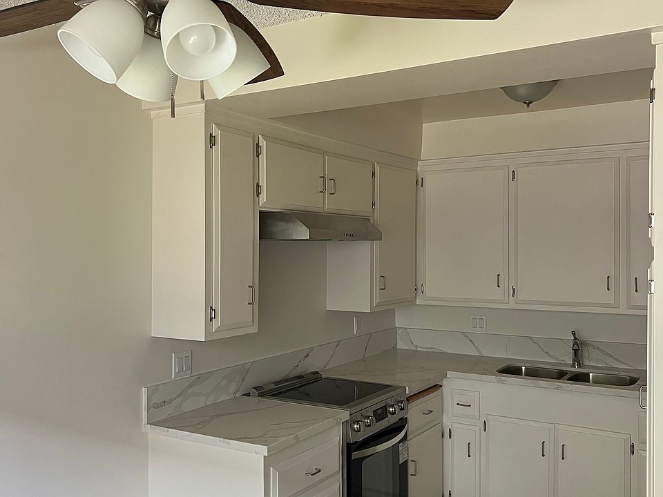 1st image of 13835 Christine Dr #2