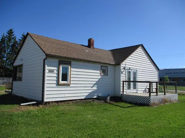 322 S 7th Ave SE, Manning, AB T0H 2V0