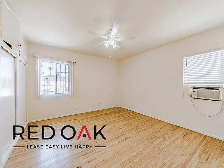 5317 Auckland Ave #4 — Photo 15