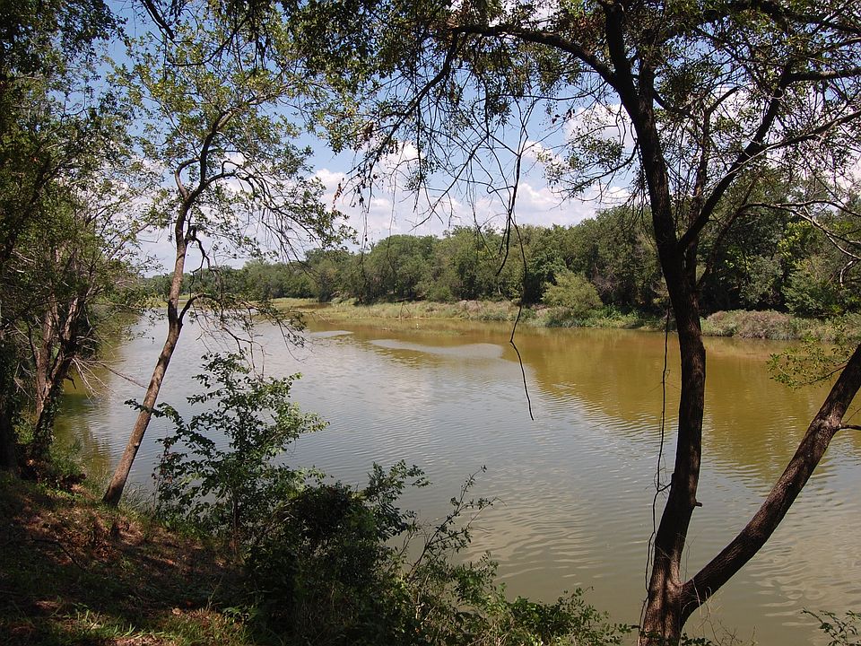 Gorgeous Brazos Riverfront