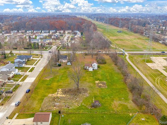 4th image of 42859 Palmer Rd