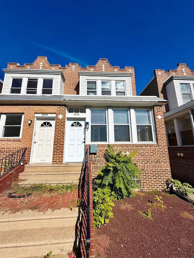 Stunning 4-Bed/2-Bath Home in Wynnefield Heights. Available NOW! — Photo 2