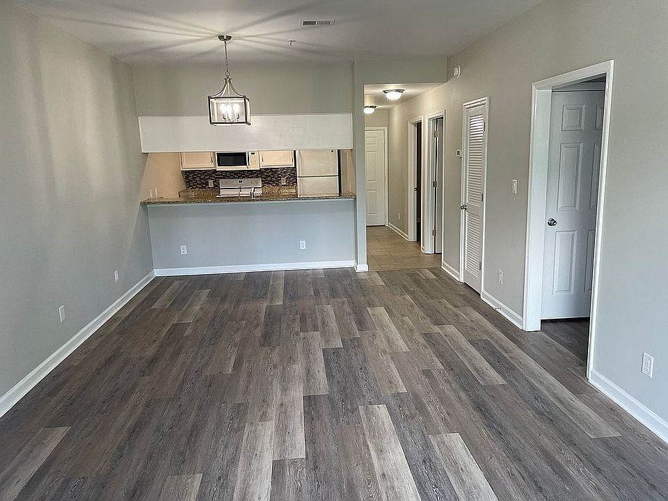 1st image of 200 Sandestin Ln APT 402