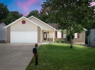1538 Athens Dr, Saint Peters, MO 63376