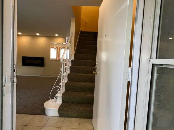 3121 Fremont Ave S APT 5, Minneapolis, MN 55408