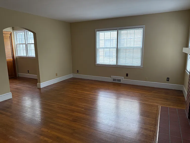 912 Madison Ave — Photo 4