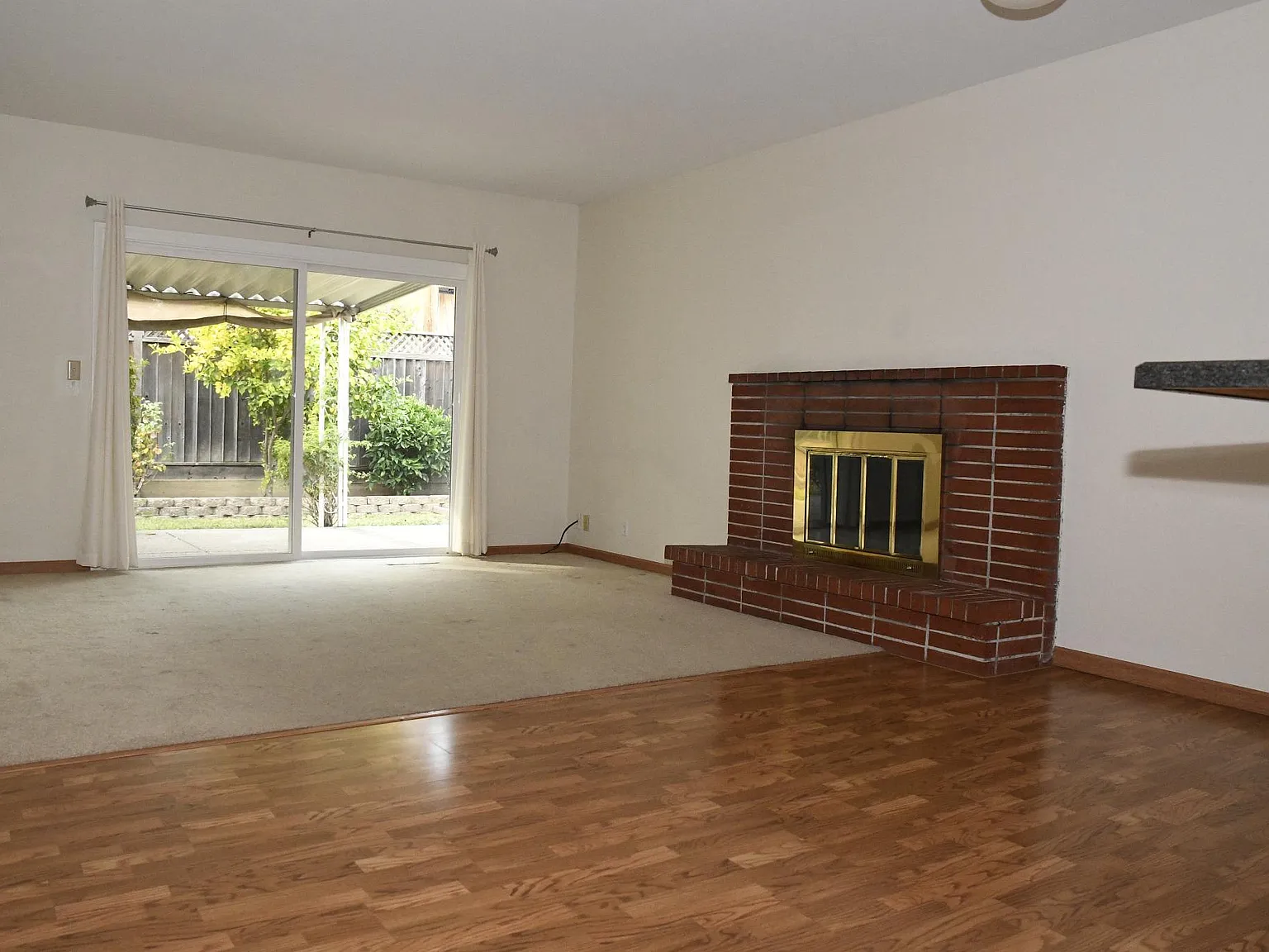 3 bed, 1423 sqft, $4,300 — Photo 3